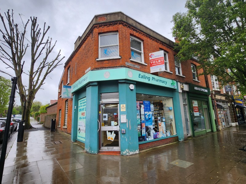 First Floor Offices let in Ealing W5